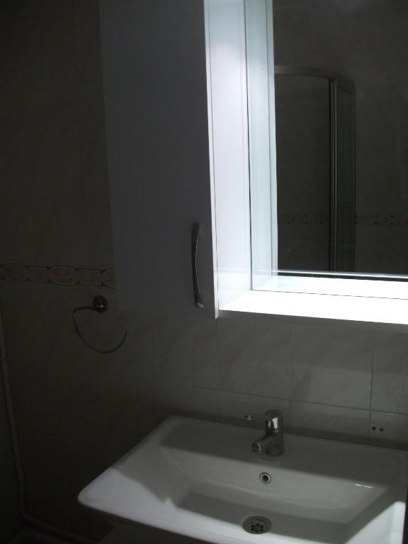 Number One Apart Hotel Karaburun  Habitación foto